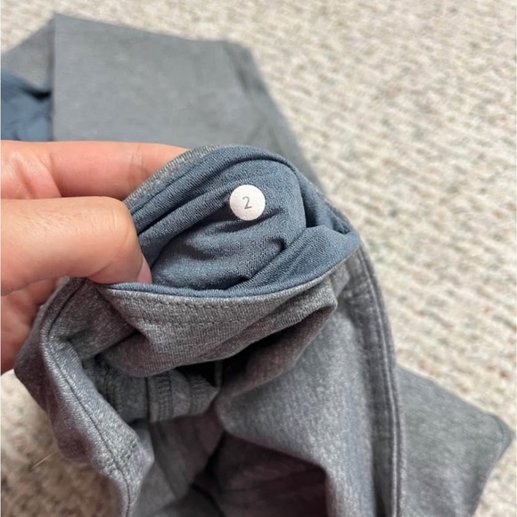 LULULEMON Crop Gray Side Tie Leggings. Size 2. Grey - Picture 5 of 7